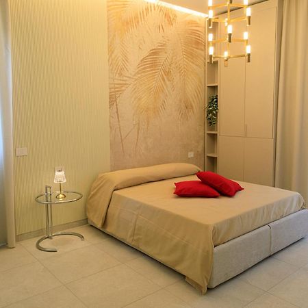 Domus Vivian Hotel Montecorvino Pugliano Екстериор снимка