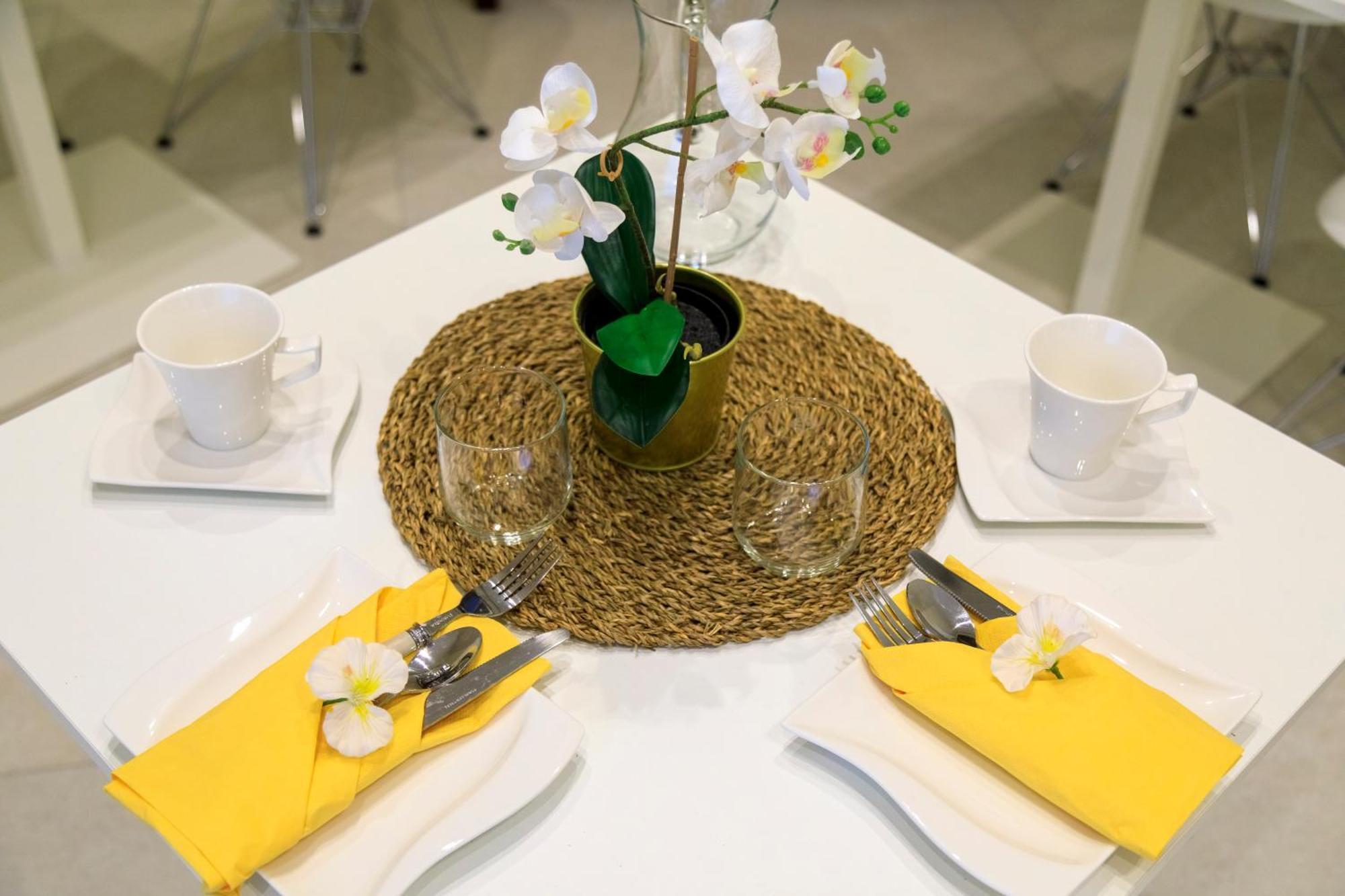 Domus Vivian Hotel Montecorvino Pugliano Екстериор снимка