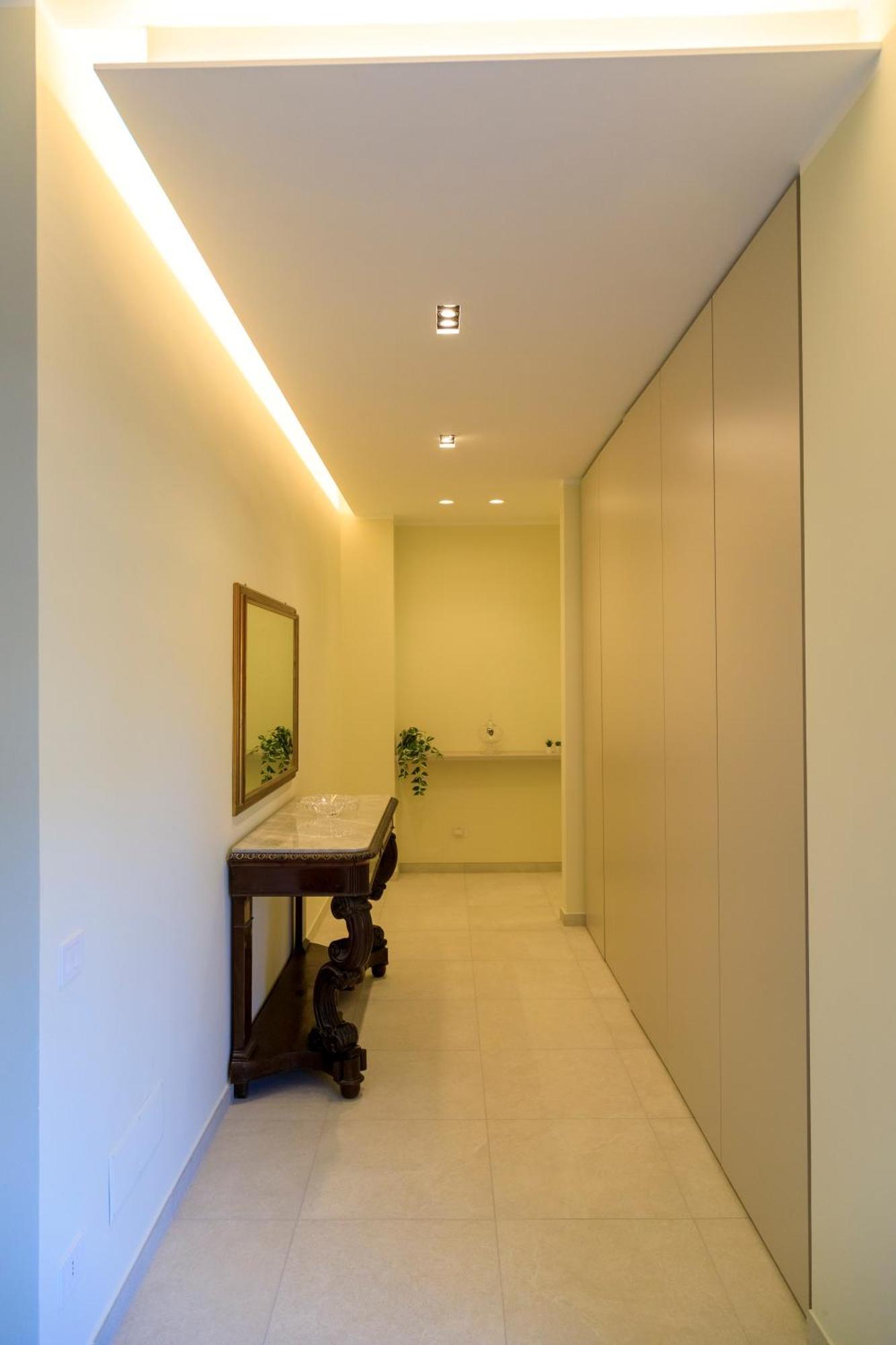 Domus Vivian Hotel Montecorvino Pugliano Екстериор снимка