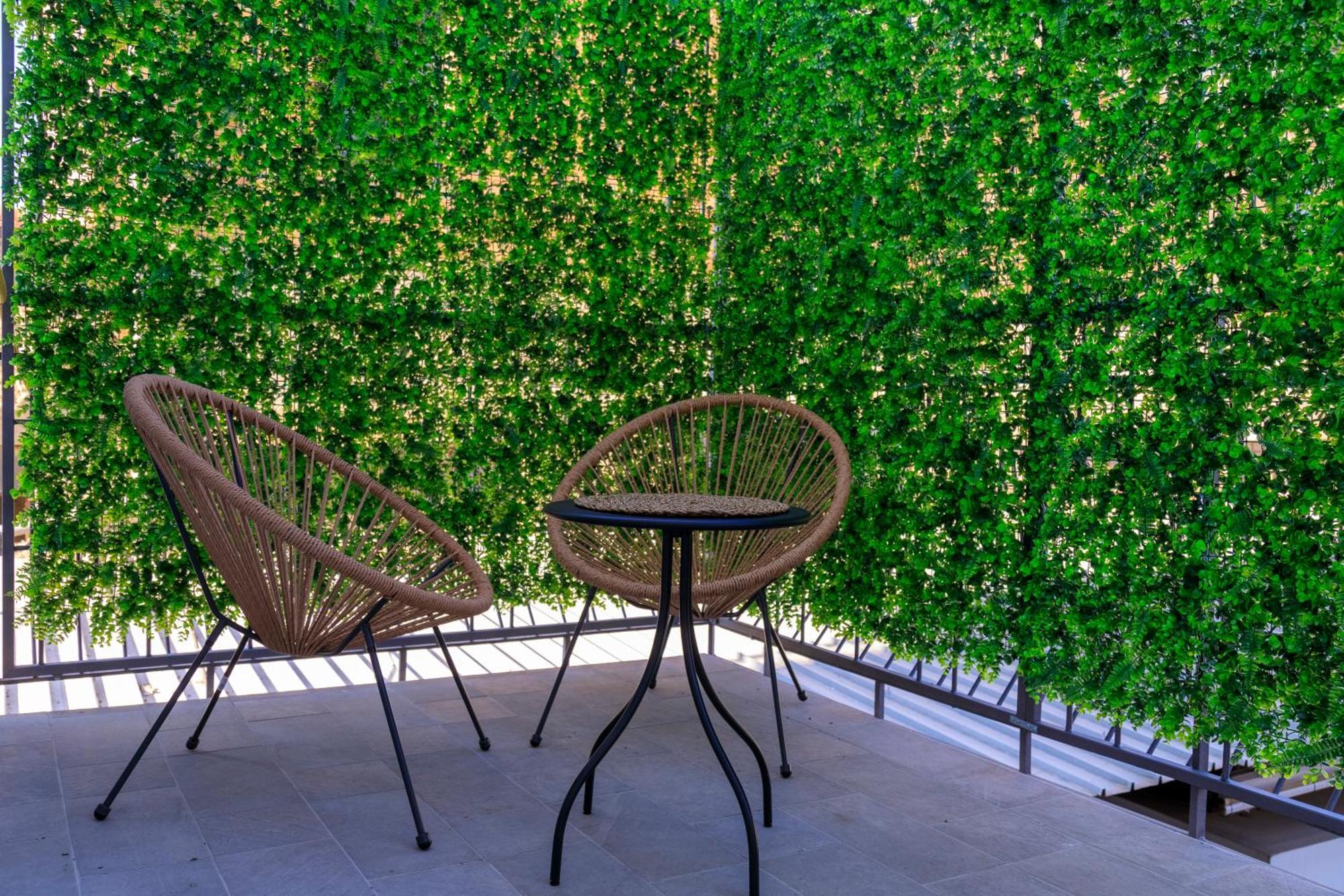 Domus Vivian Hotel Montecorvino Pugliano Екстериор снимка